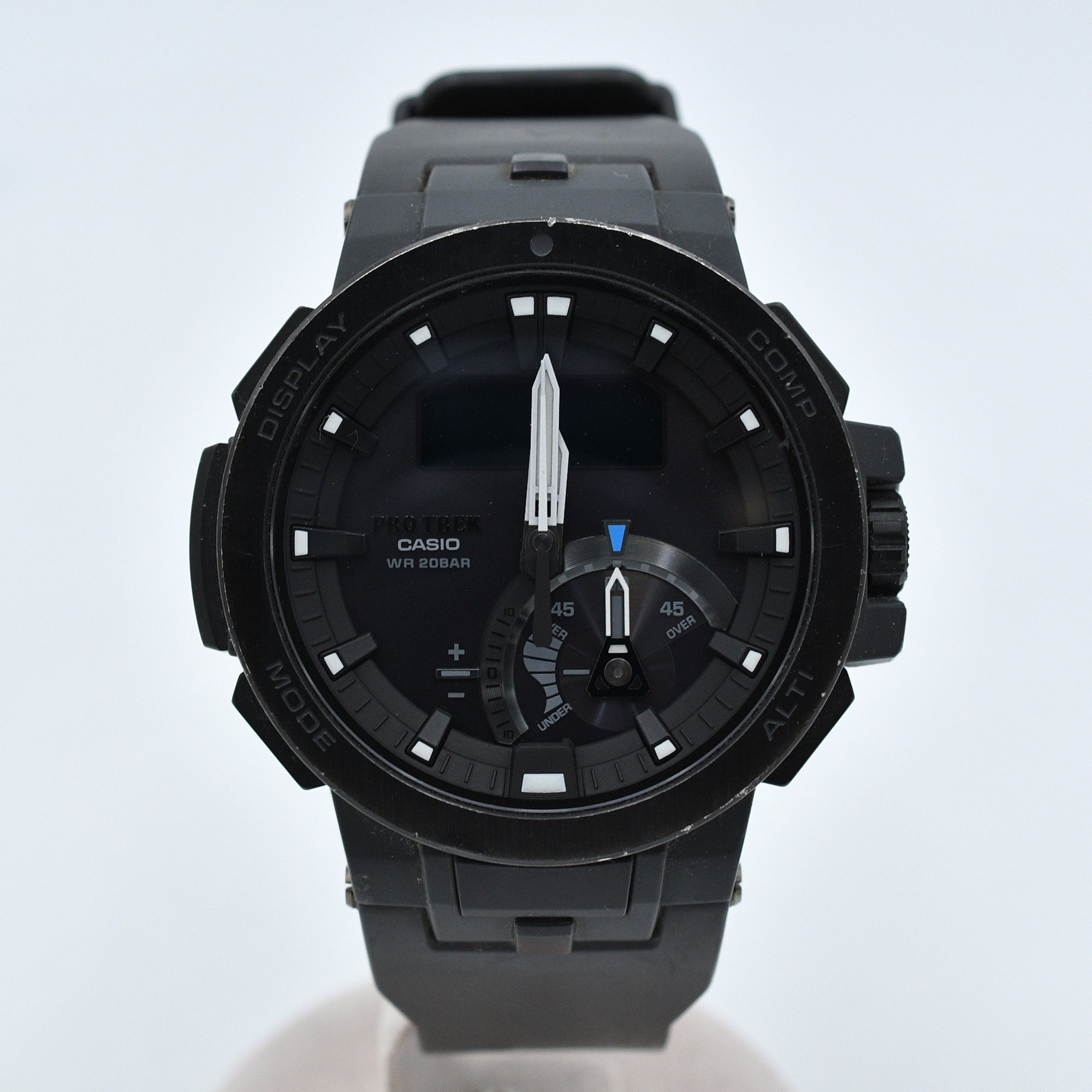 カシオ プロトレック 黒文字盤 SS×ラバー/電波ソーラー PRW-7000-8JF Bランク