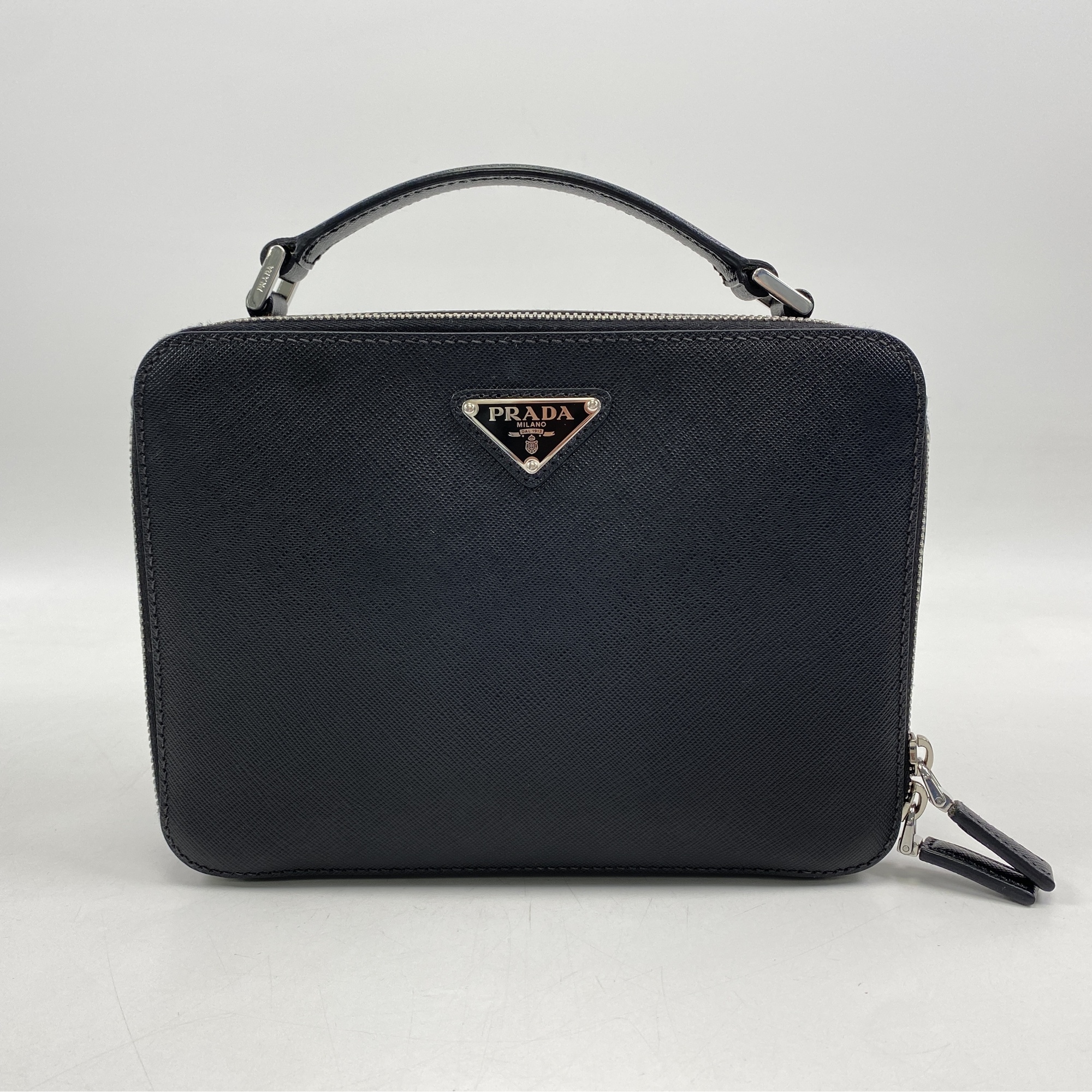 プラダ サフィアーノ ショルダーバッグ 黒 レザー Aランク