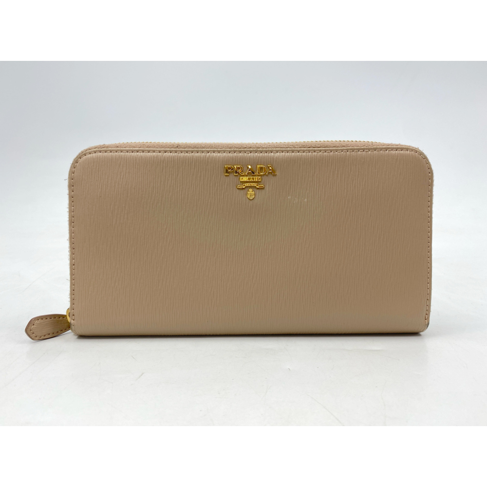 プラダ サフィアーノ ラウンドジップウォレット ピンク レザー 1ML506