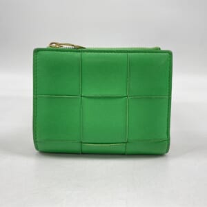 ボッテガヴェネタ イントレチャート カセット 二つ折り財布 緑 レザー 買取実績【買取日：2025年10月15日】
