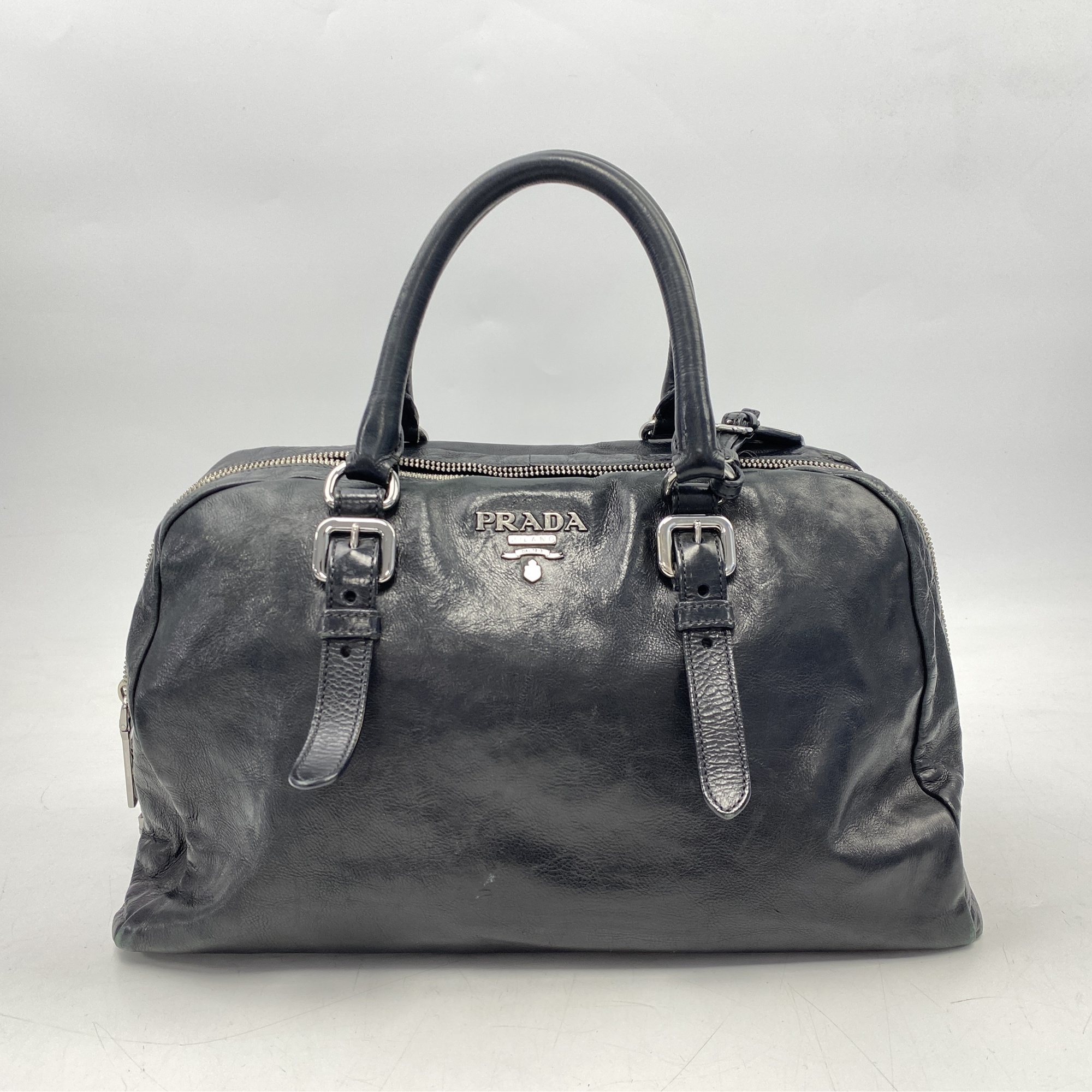 プラダ ハンドバッグ 黒 レザー Bランク