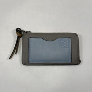 ロエベ アナグラム パスケース 青×ベージュ レザー 買取実績【買取日：2025年10月24日】