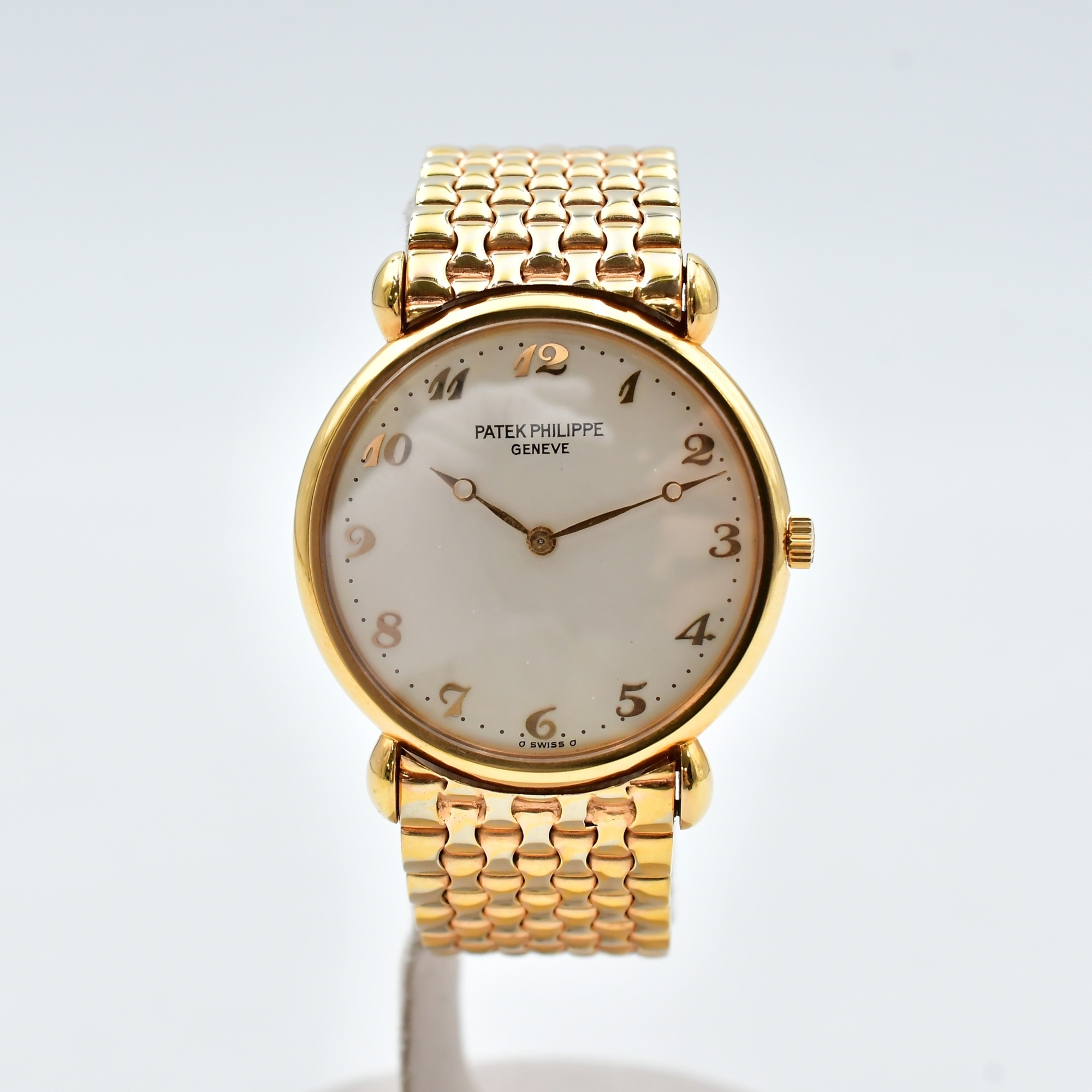 パテック フィリップ カラトラバ アイボリー文字盤 18K/手巻き Bランク