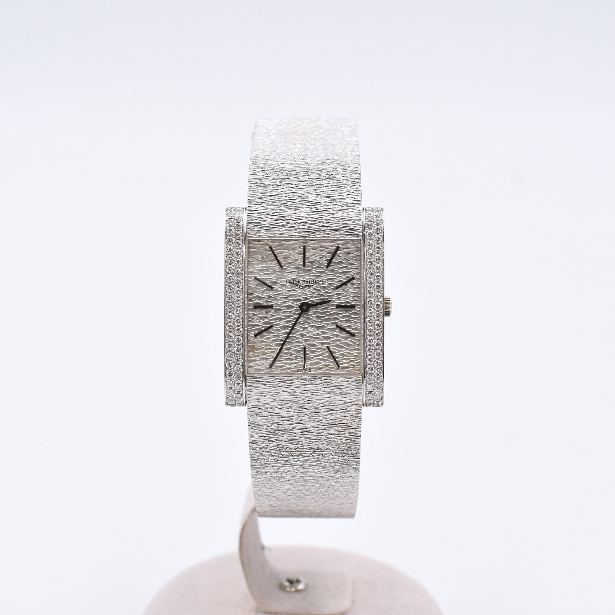 パテック フィリップ ゴンドーロ ホワイトゴールド文字盤 WG/手巻 ダイヤ Bランク