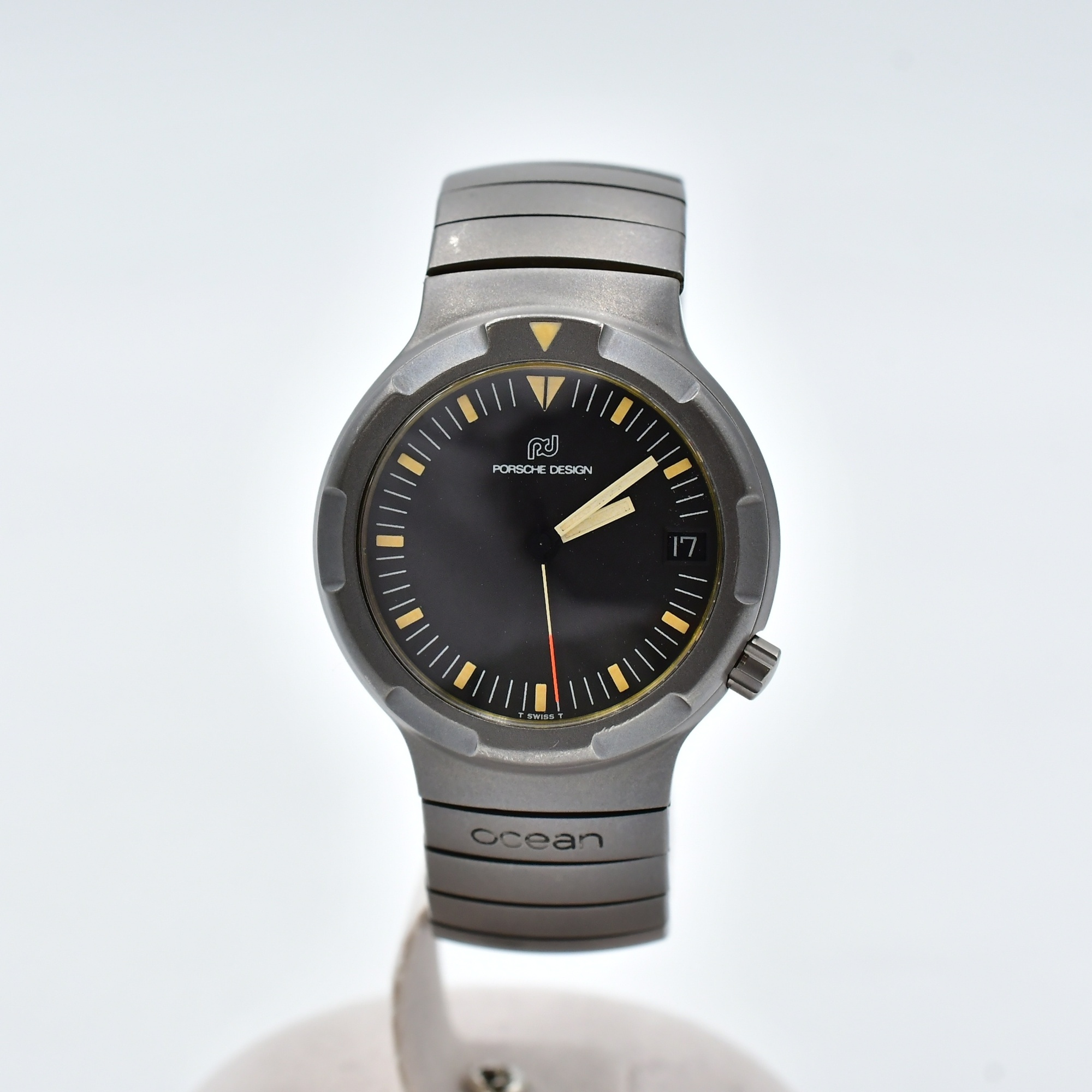 IWC ポルシェデザイン オーシャン2000 黒文字盤 TI/AT 3504-001 買取