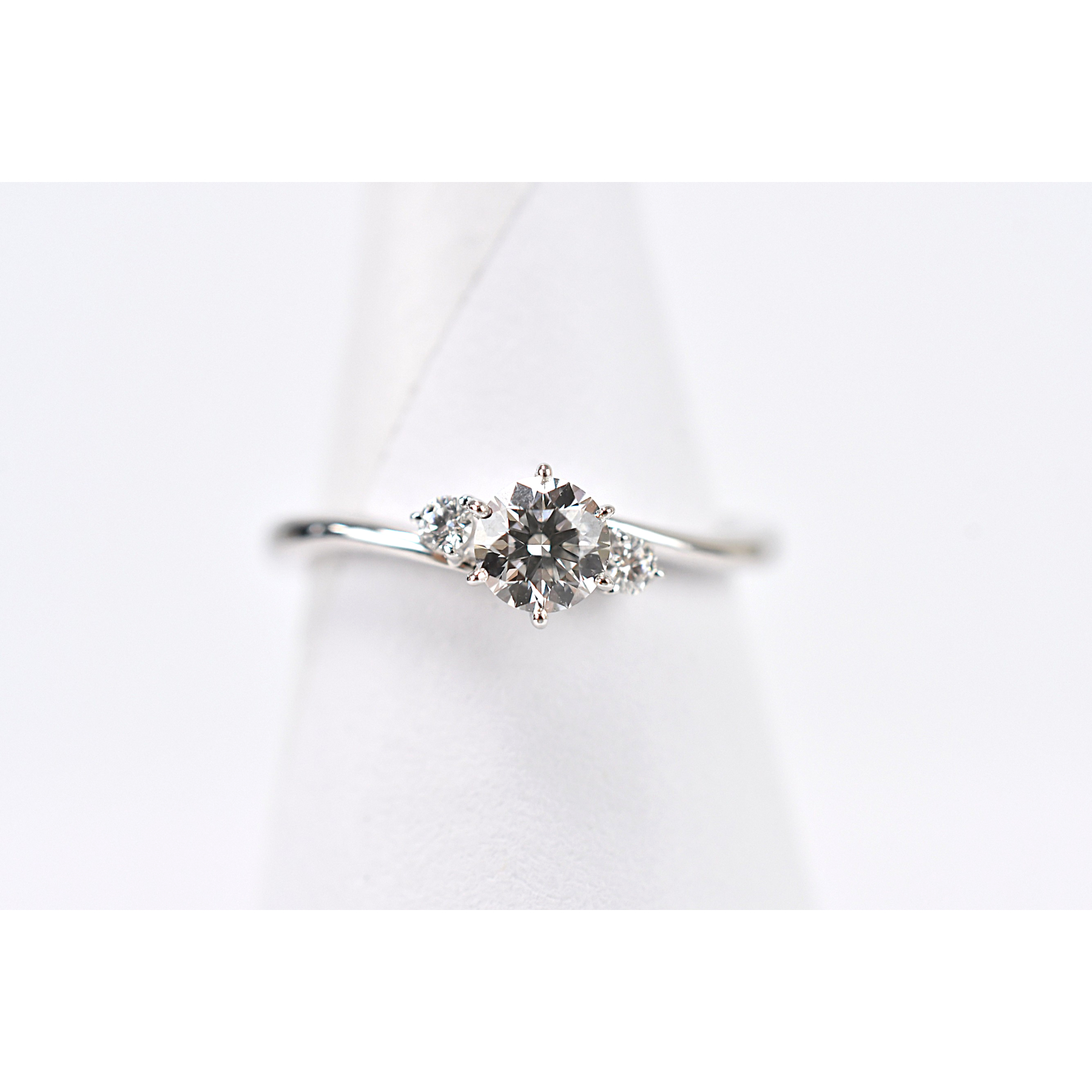 タサキ ダイヤリング Pt950 0.31ct 0.04ct ABランク