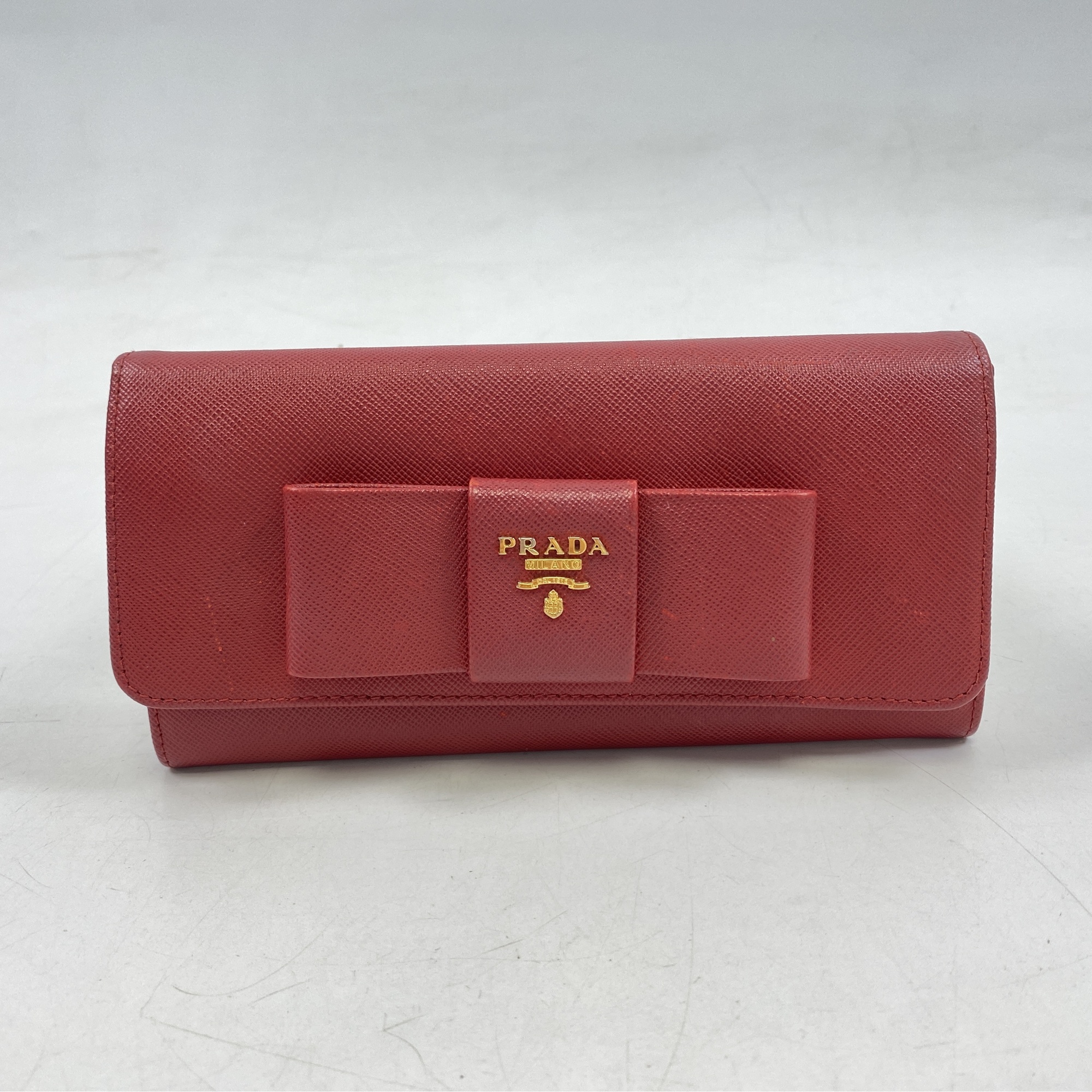 プラダ サフィアーノ ラウンドファスナー長財布 レッド レザー Bランク