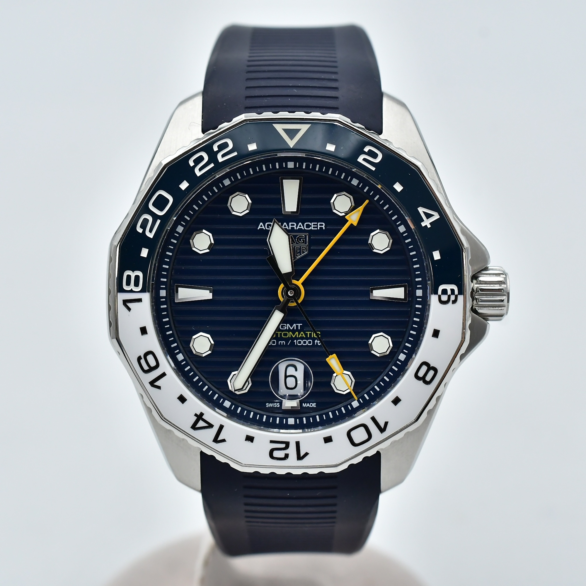 タグホイヤー アクアレーサー プロフェッショナル 300 キャリバー7 GMT ブルー文字盤 SS×ラバー/AT Bランク