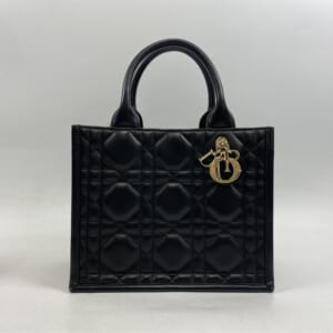 ディオール ブックトート カナージュ ミディアム 黒 ラムスキン 買取実績【買取日：2025年10月26日】