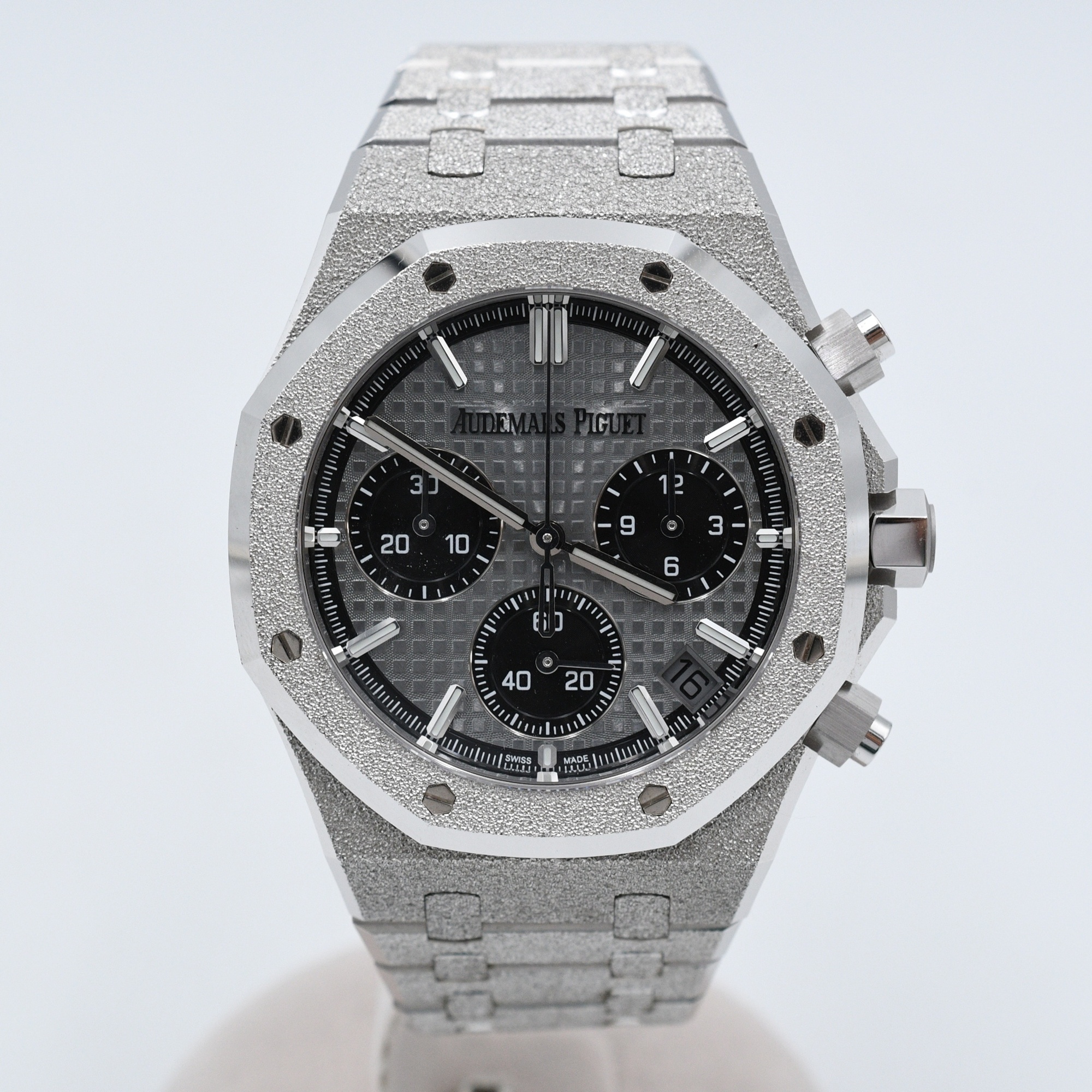 オーデマ ピゲ ロイヤルオーク クロノグラフ フロステッド グレー文字盤 WG/AT 26240BC.GG.1324BC.01 Aランク