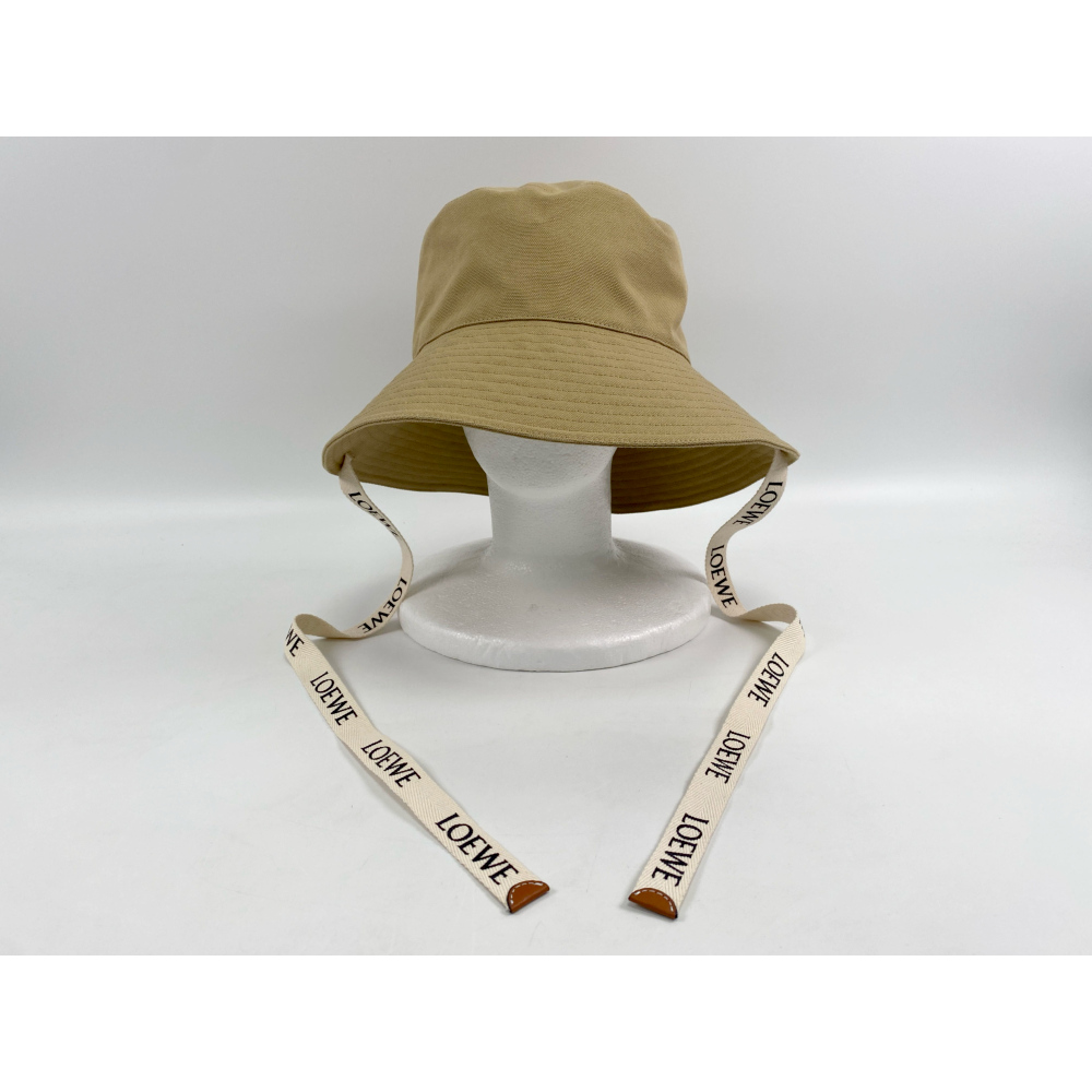 LOEWEパウラズイビザ ハット ロエベ×パウラズイビザ 2025 夏の主役