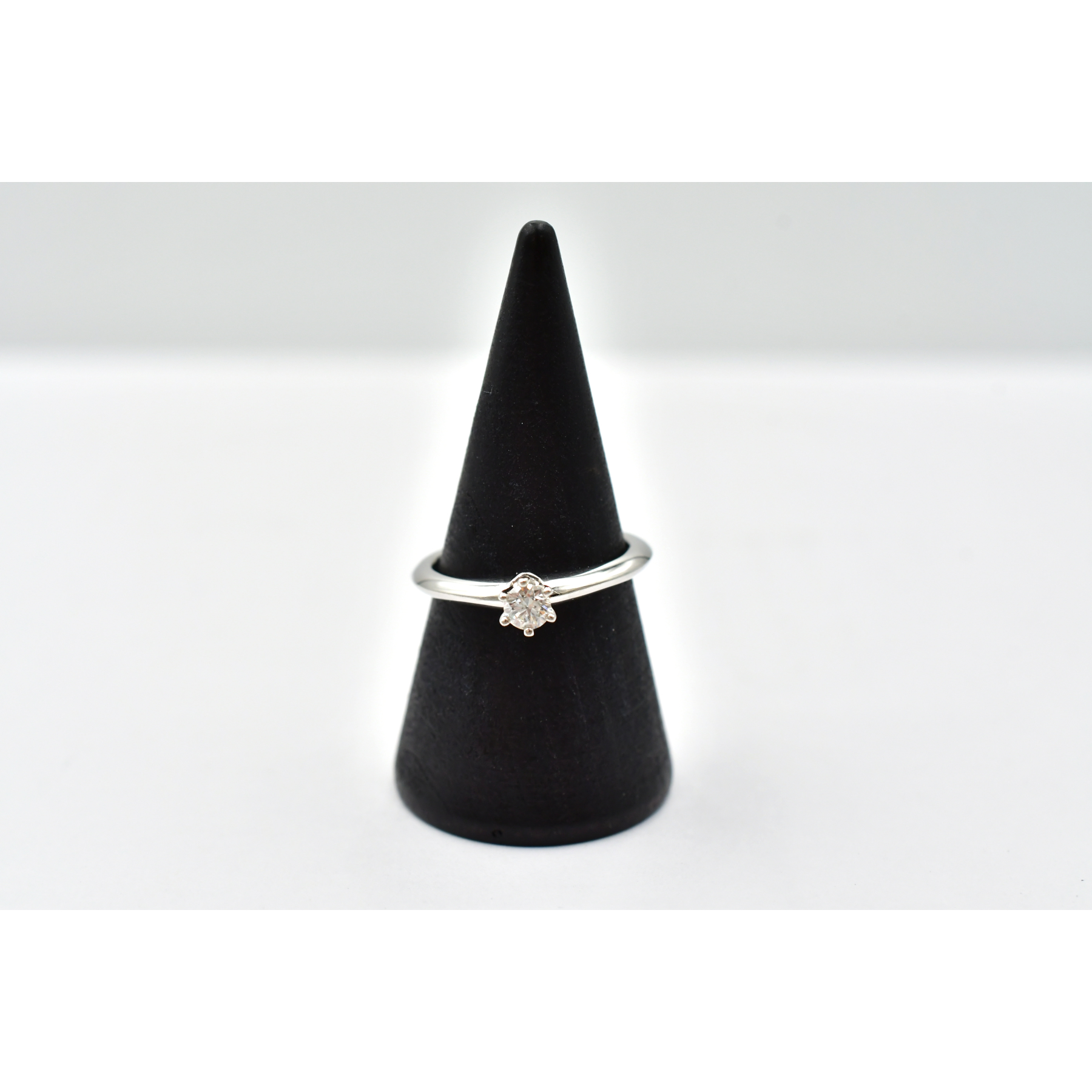 ティファニー ソリティア リング Pt950 0.19ct #11.5 G/VVS2/3EX/N Tiffany鑑 ABランク