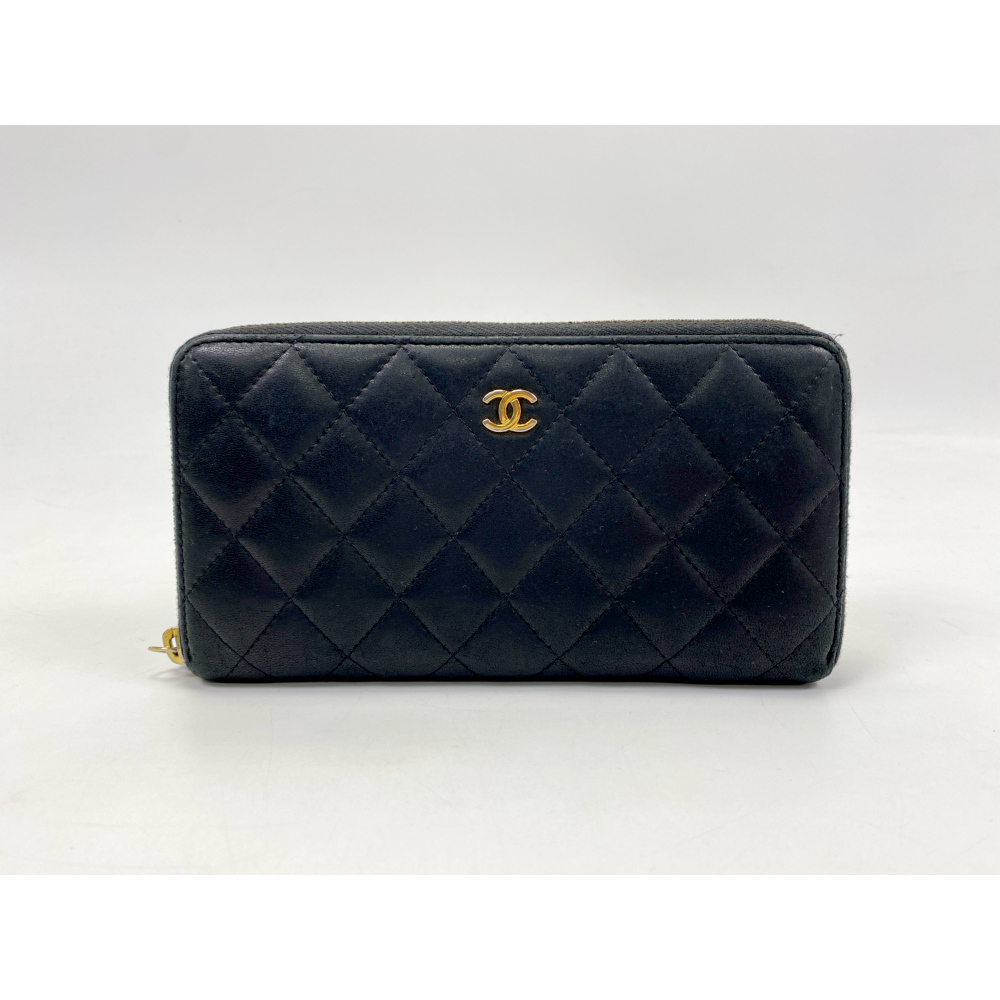 シャネル マトラッセ ラウンドファスナー長財布 黒 ラムスキン GD金具 BCランク