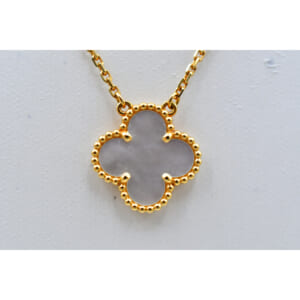 ヴァンクリーフ＆アーペル ヴィンテージアルハンブラ マザーオブパール ネックレス Au750YG VCARA45900 買取実績【買取日：2025年9月30日】