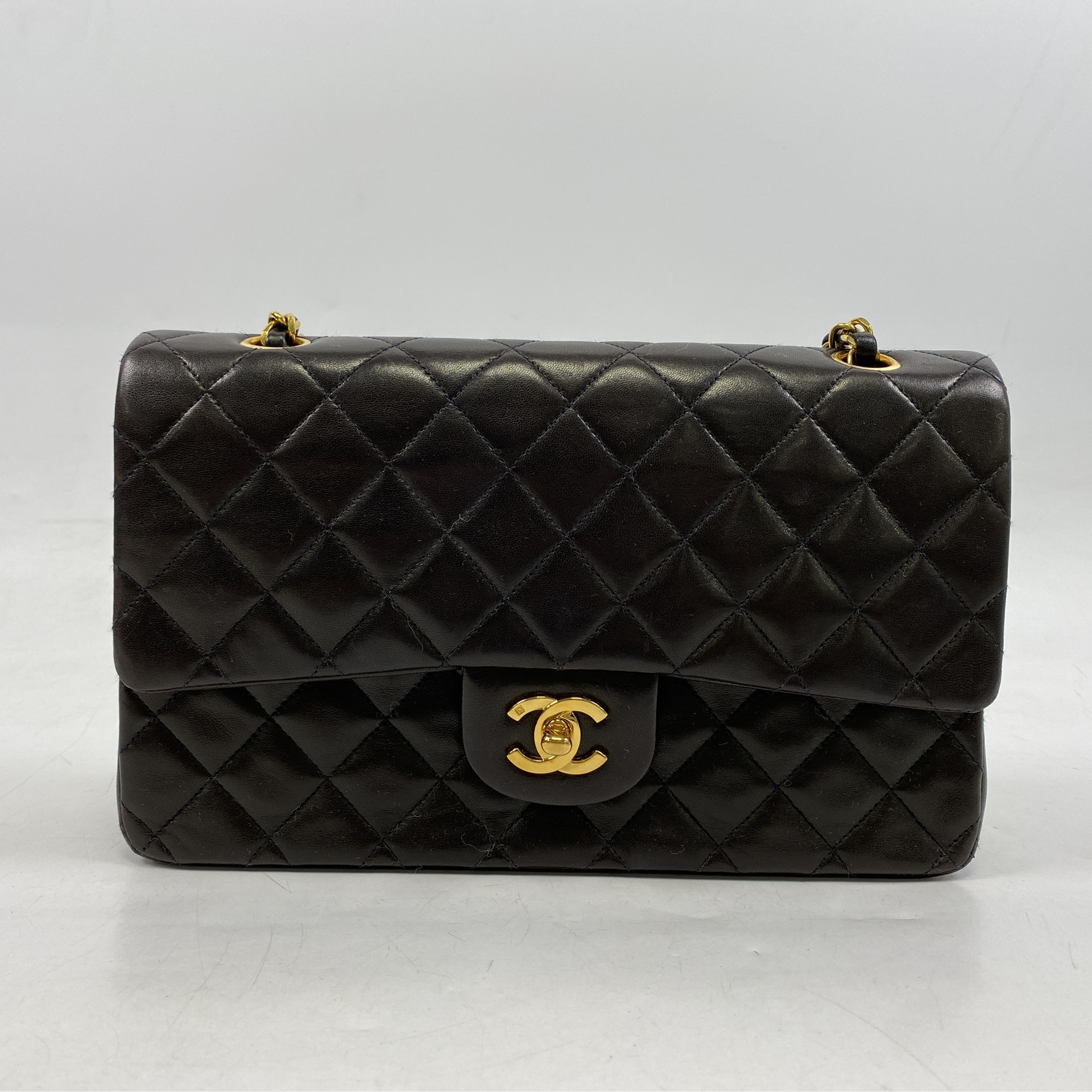 【心斎橋店】シャネル　マトラッセ25 ダブル　ラムスキン　ショルダーバッグ 楽天市場】【シャネル】Chanel マトラッセ25 ラムスキン ダブル W