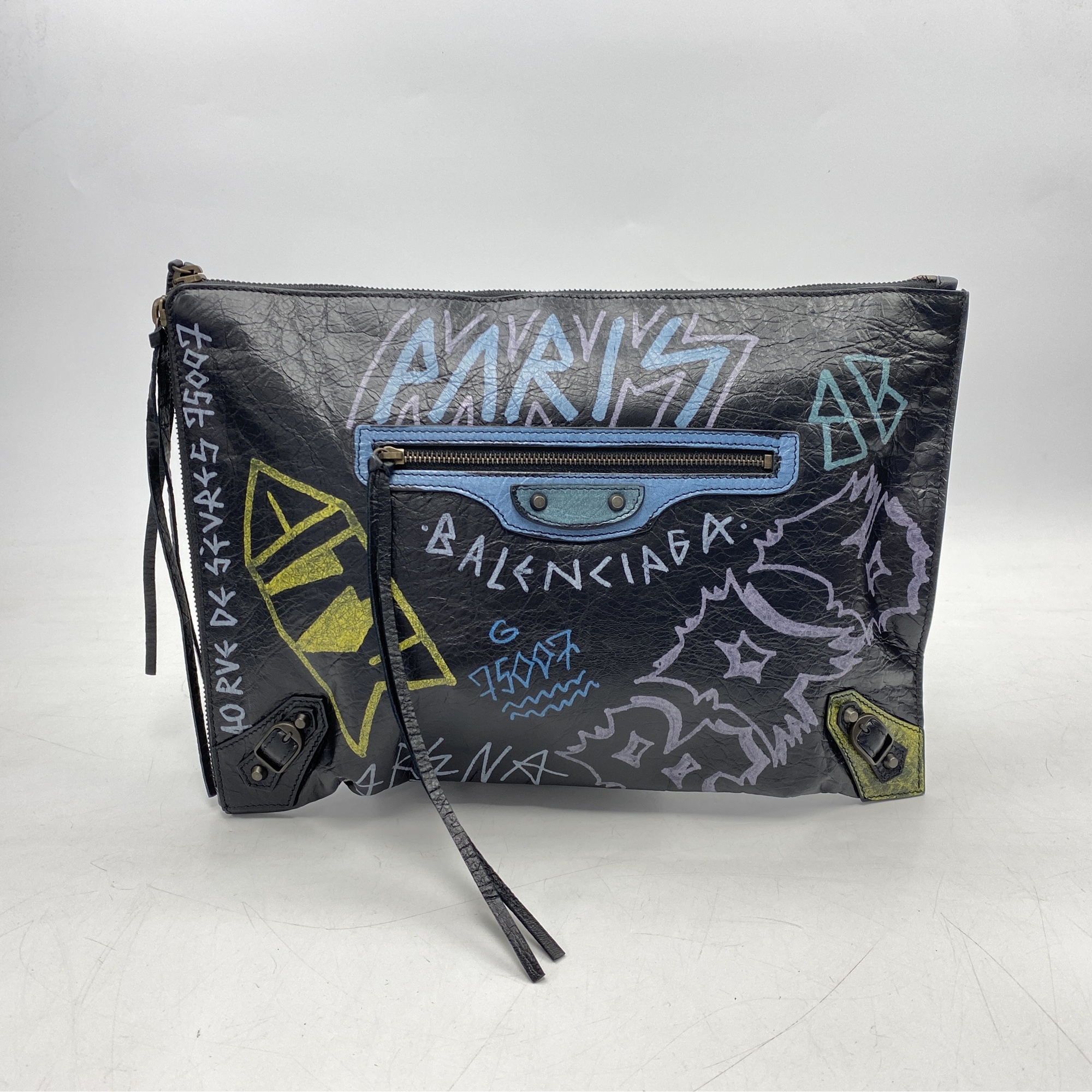 BALENCIAGA クラシック レザー グラフィティー クラッチバッグ 644432dlq4n1000-zz.jpg