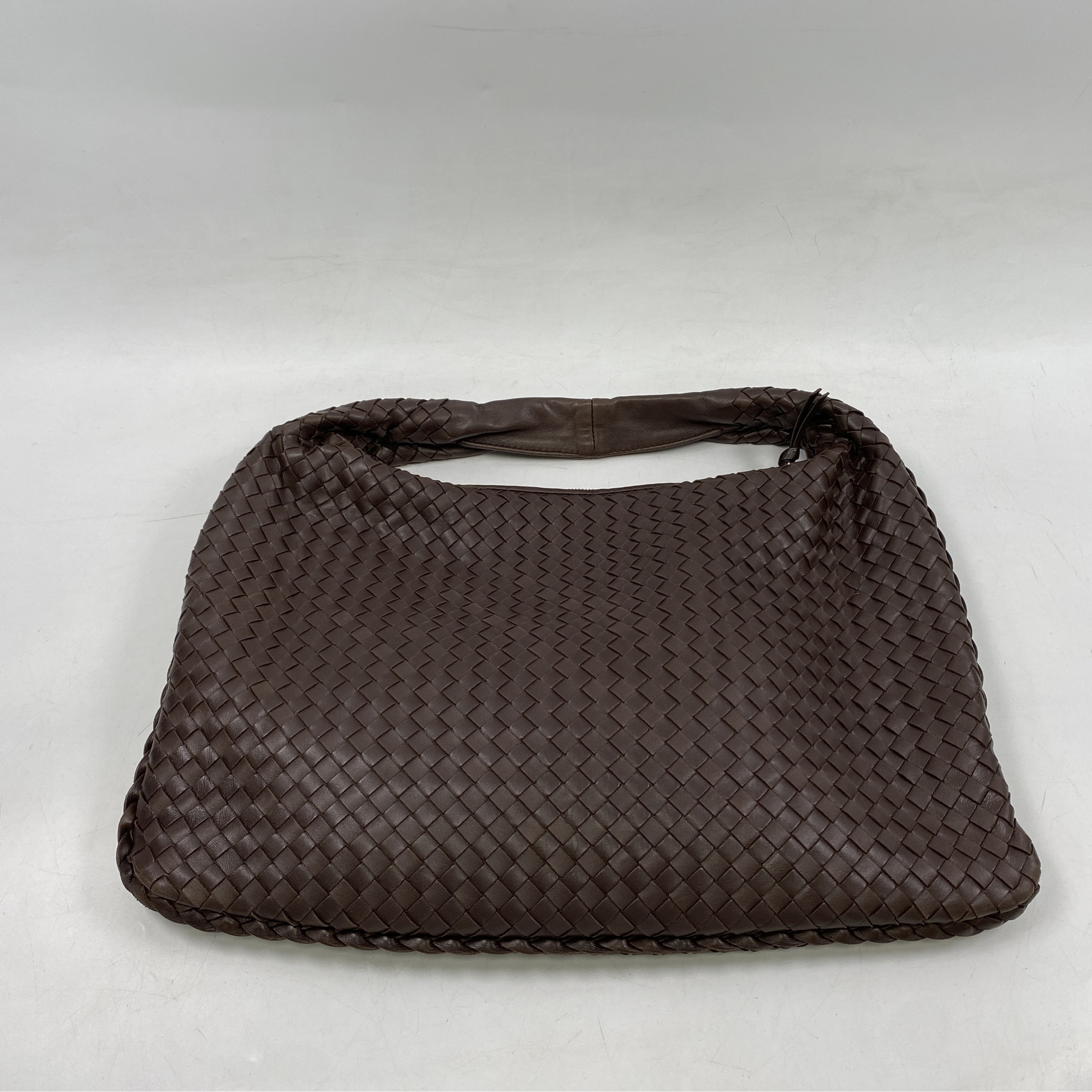 ボッテガヴェネタ イントレチャート ホーボーバッグ 茶 レザー Bランク