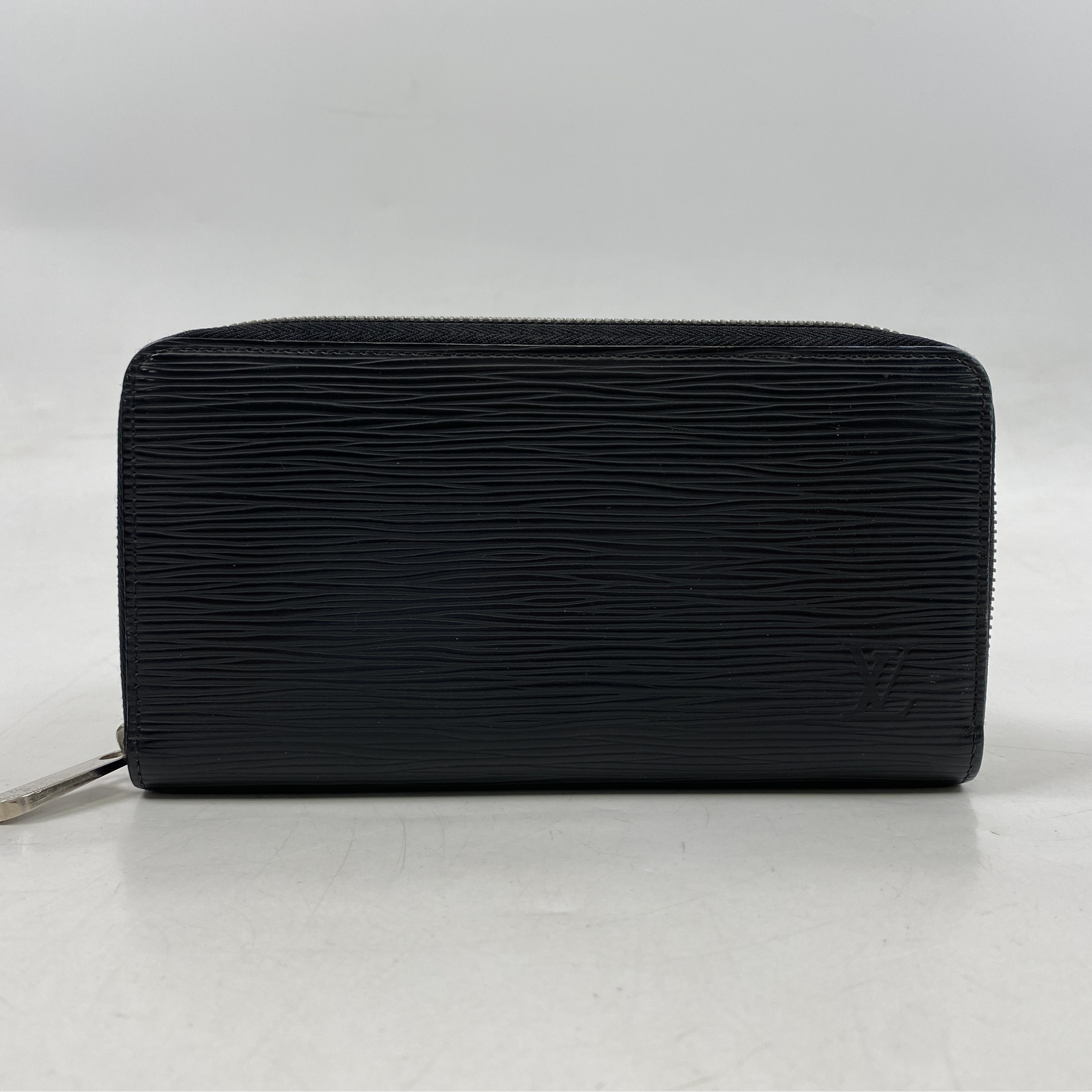 ルイ・ヴィトン エピ ジッピーウォレット ノワール Bランク