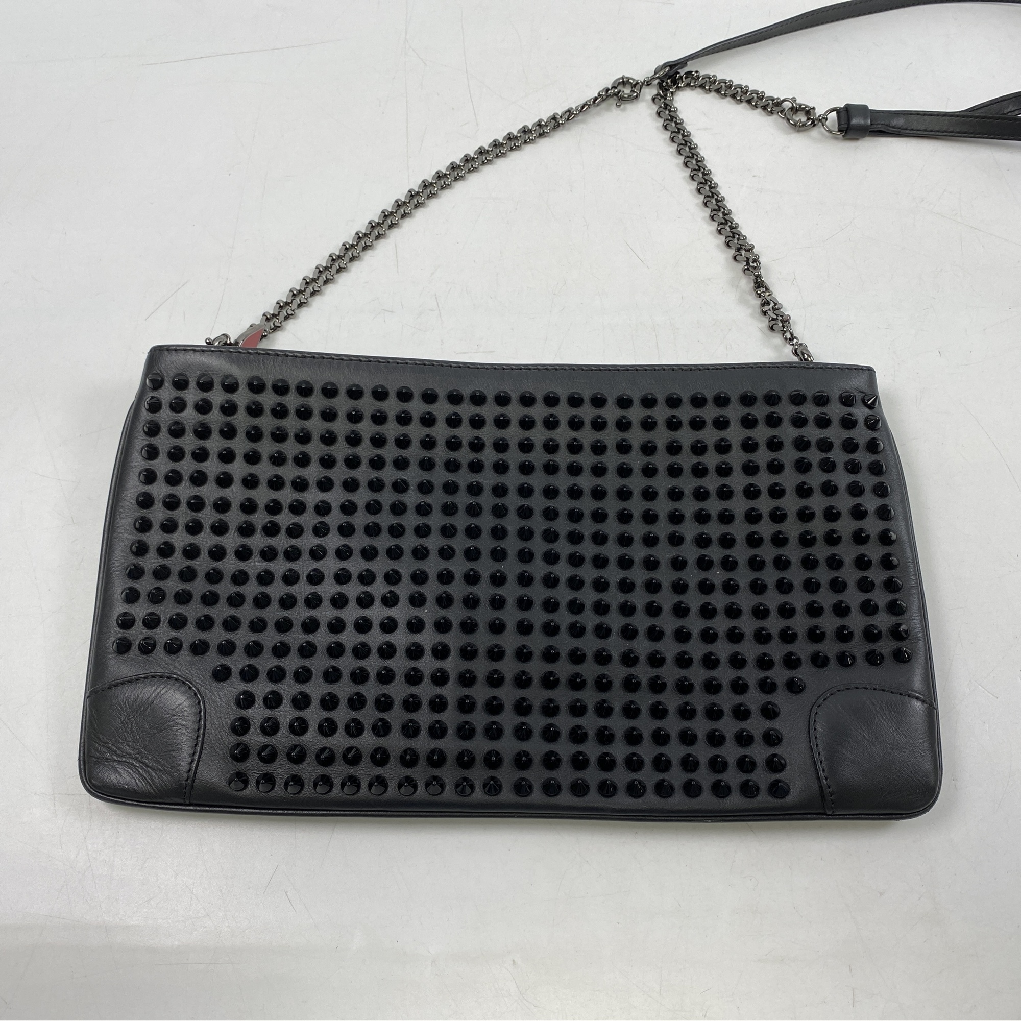 クリスチャンルブタン クラッチバッグ スタッズ 黒 レザー 買取実績