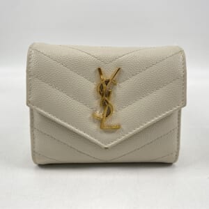 サンローラン カサンドラ マルチフォールドウォレット 三つ折財布 GD金具 アイボリー レザー 692061 買取実績【買取日：2025年11月14日】