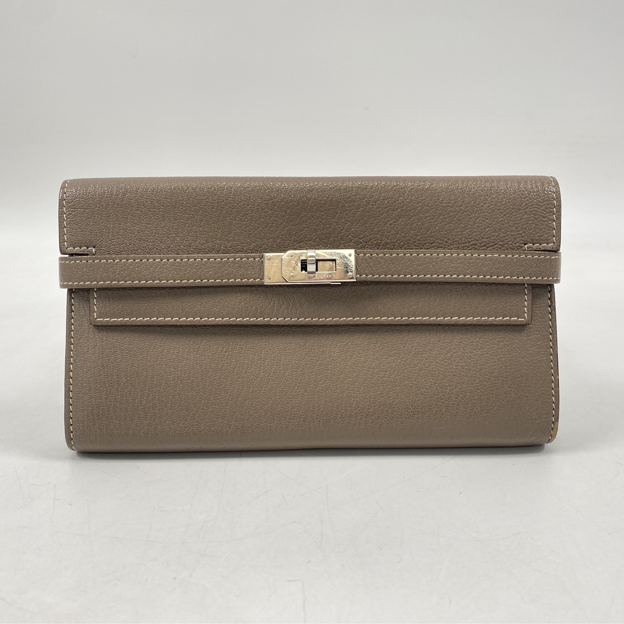 HERMES エルメス ケリー ウォレット シェーブル SV金具 エトゥープ エルメス HERMES ケリーウォレット ロング A刻 エトゥープ SV金具