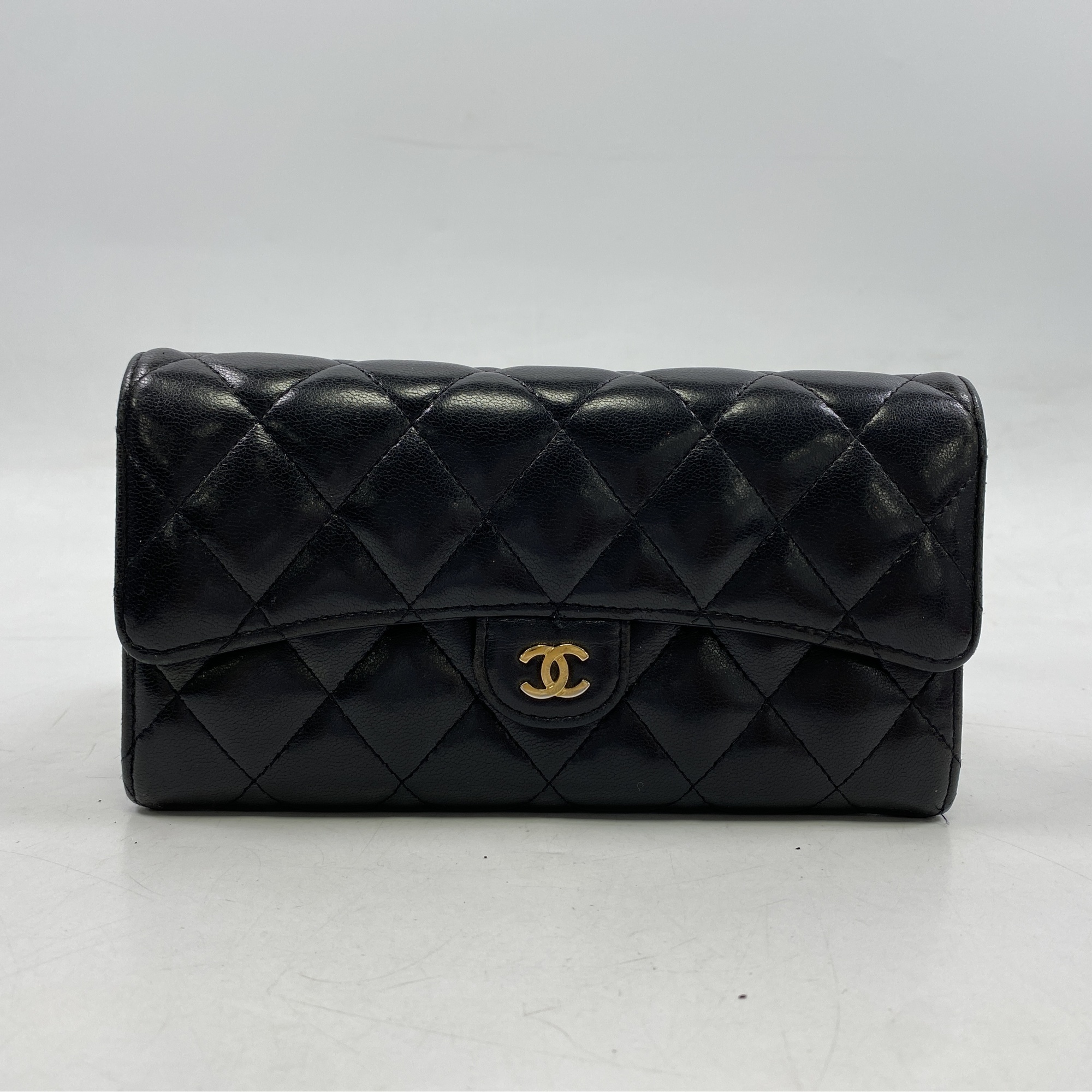 シャネル マトラッセ 長財布 ラムスキン SV金具 黒 買取実績【買取日