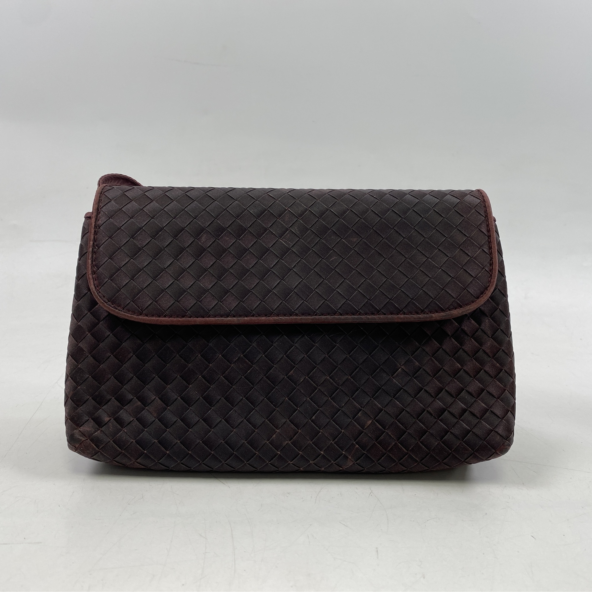 ボッテガヴェネタ イントレチャート ショルダーバッグ ブラウン サテン Bランク