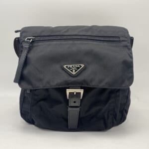 プラダ ショルダーバック 黒 ナイロン B8994 買取実績【買取日：2025年11月15日】