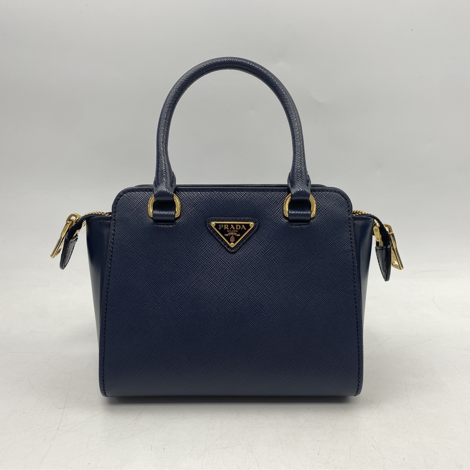 プラダ サフィアーノ 2WAYミニバッグ ショルダーバッグ ハンドバッグ 斜め掛けバッグ レザー ネイビー ゴールド金具 ロゴ三角プレート 1BA380 Bランク