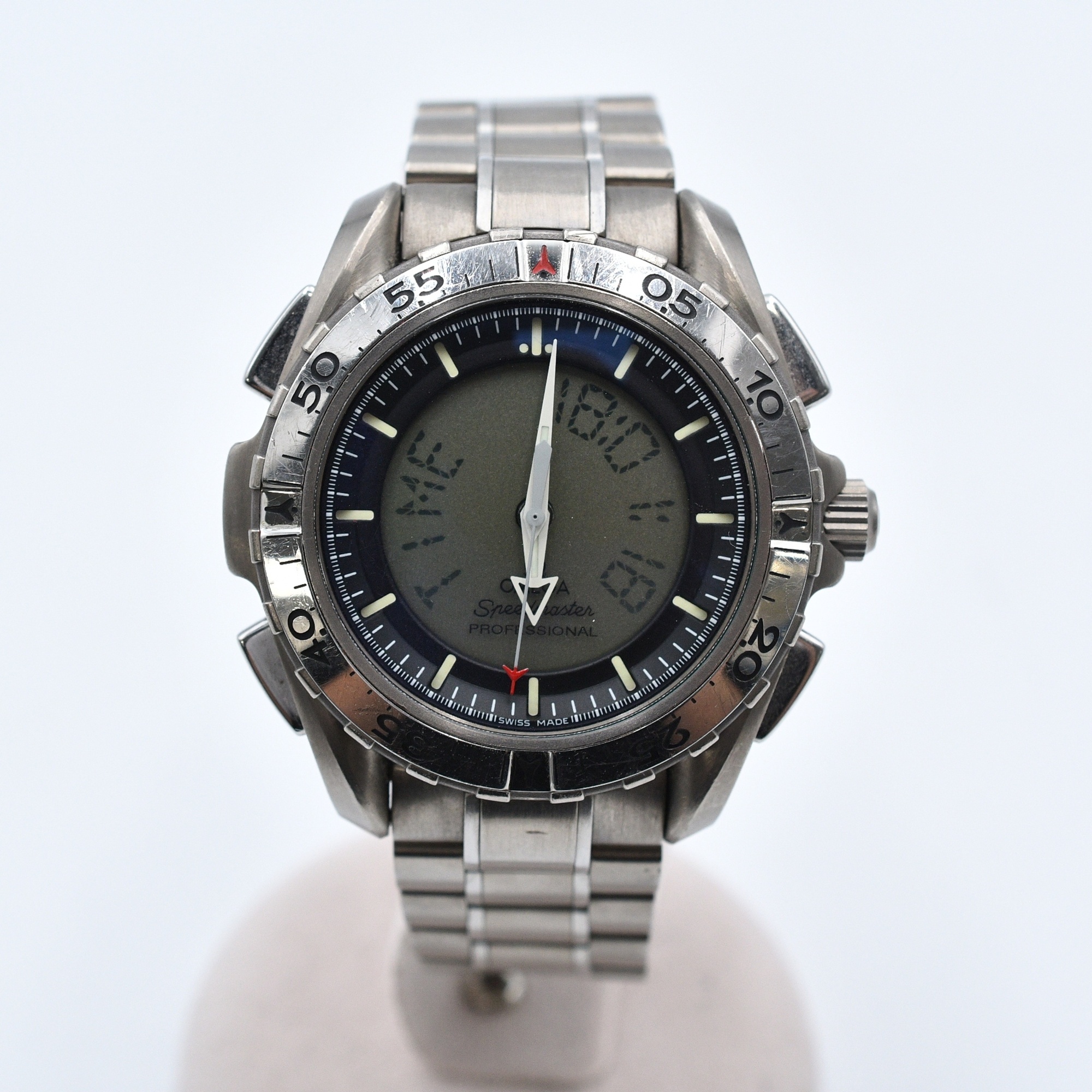 オメガ スピードマスター Skywalker X-33 デジタル文字盤 TI/QZ Bランク