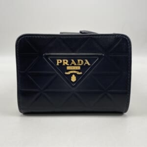 プラダ 三角ロゴ 2つ折り財布 黒 レザー 1ML018F0002 買取実績【買取日：2025年11月16日】
