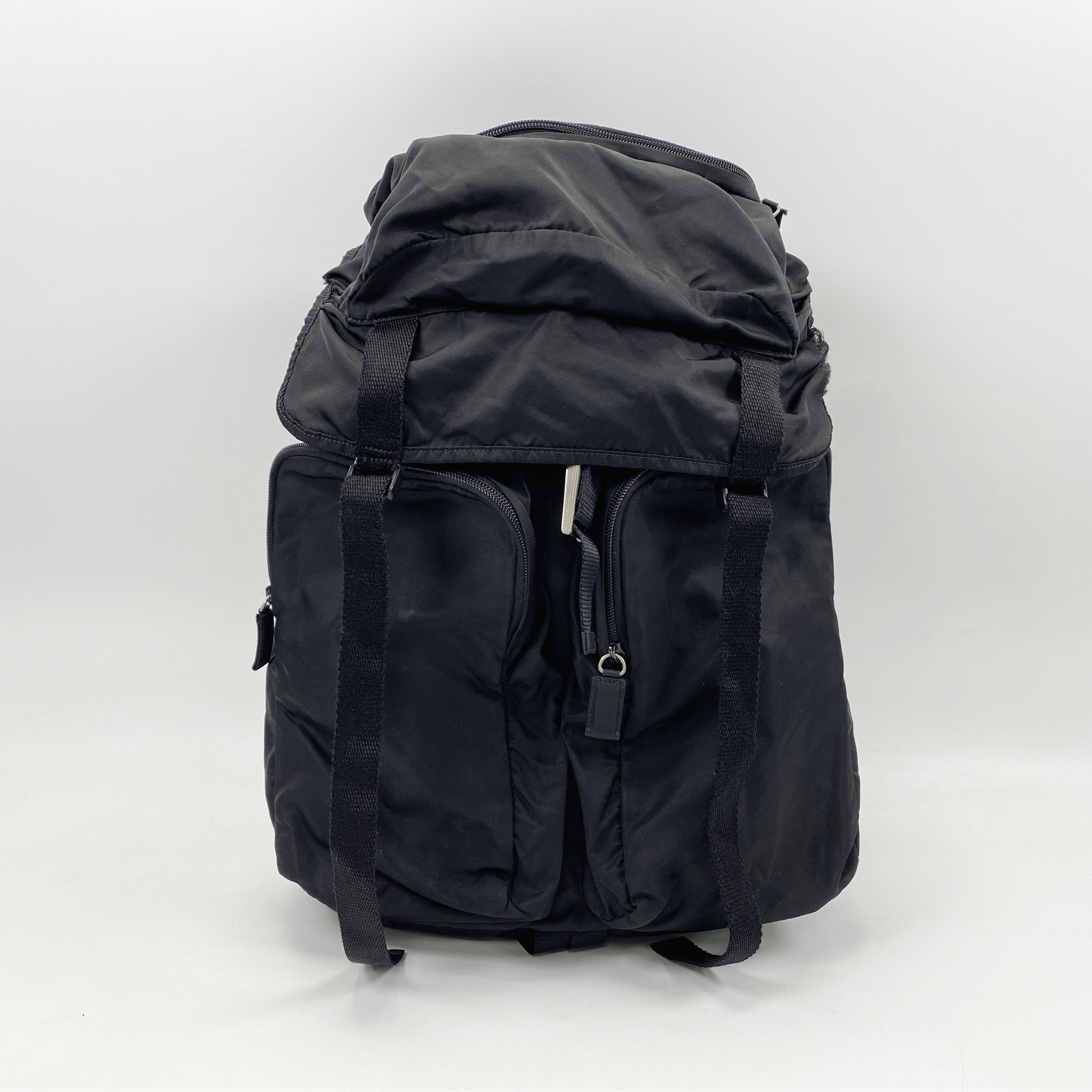 プラダ バックパック 黒 ナイロン×キャンバス Bランク