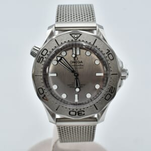 オメガ シーマスター ダイバー シルバー文字盤 SS/AT 210.30.42.20.06.002 買取実績【買取日：2025年11月7日】