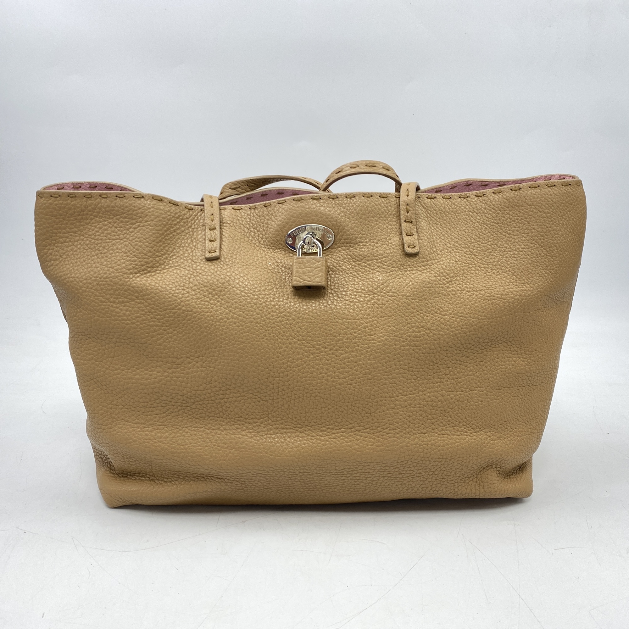 フェンディ セレリア カルラ トートバッグ ベージュ 8BH257 買取実績