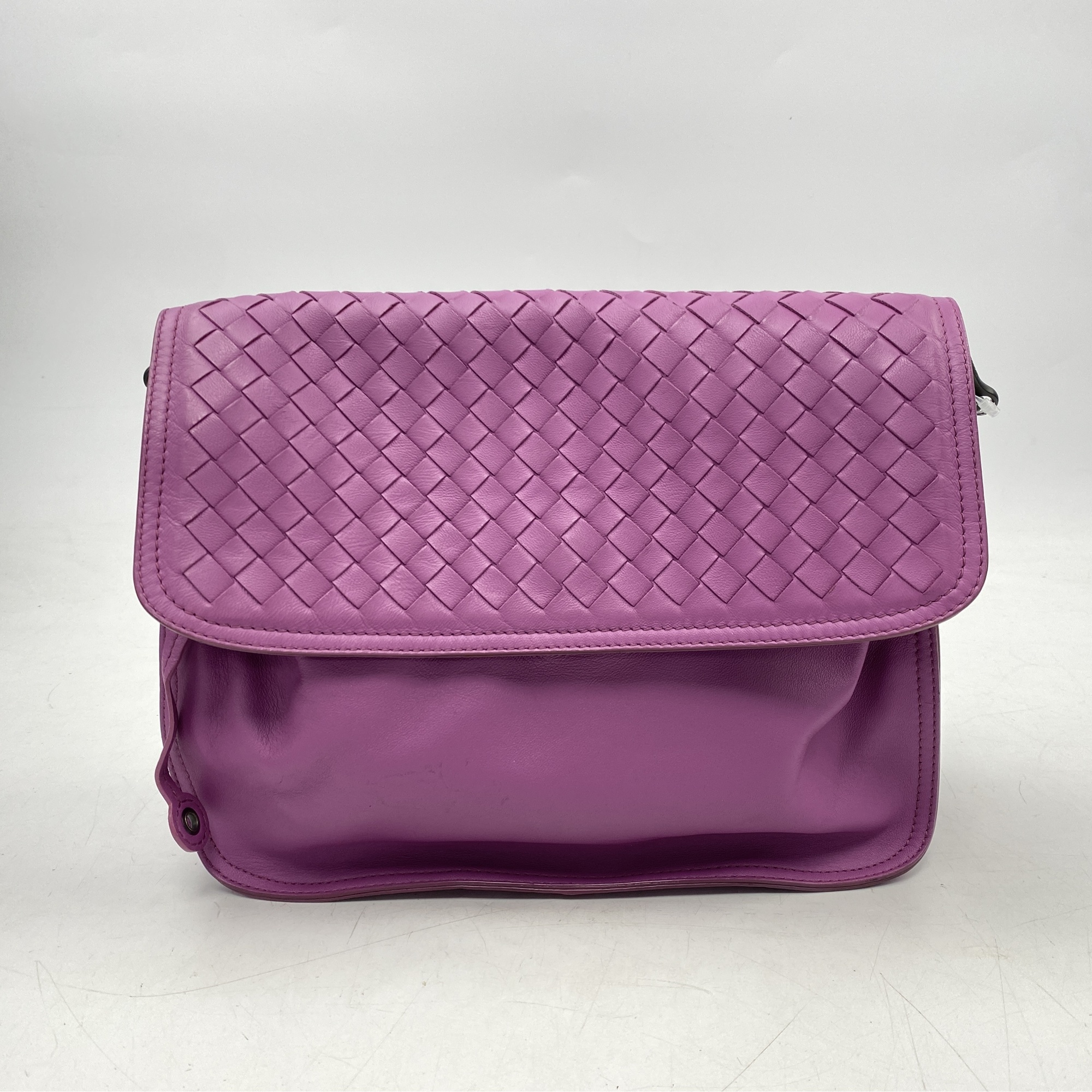 ボッテガヴェネタ イントレチャート ショルダーバック パープル レザー SV金具 ABランク