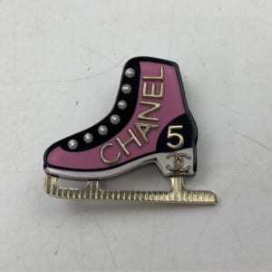 シャネル プラスチック ブローチ ブラック×ピンク D19K 買取実績【買取日：2025年12月4日】