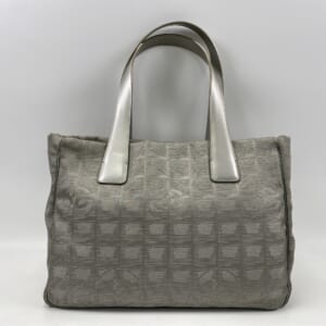 シャネル ニュートラベルライン ハンドバッグ グレー 買取実績【買取日：2025年12月1日】