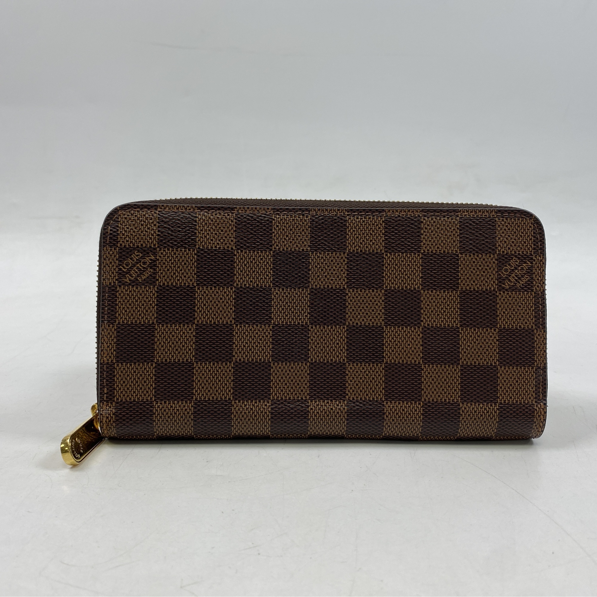 ルイ・ヴィトン ダミエ ジッピー・ウォレット Bランク