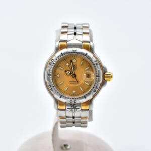 タグホイヤー プロフェッショナル 黒文字盤 SS/QZ WK1110 買取実績