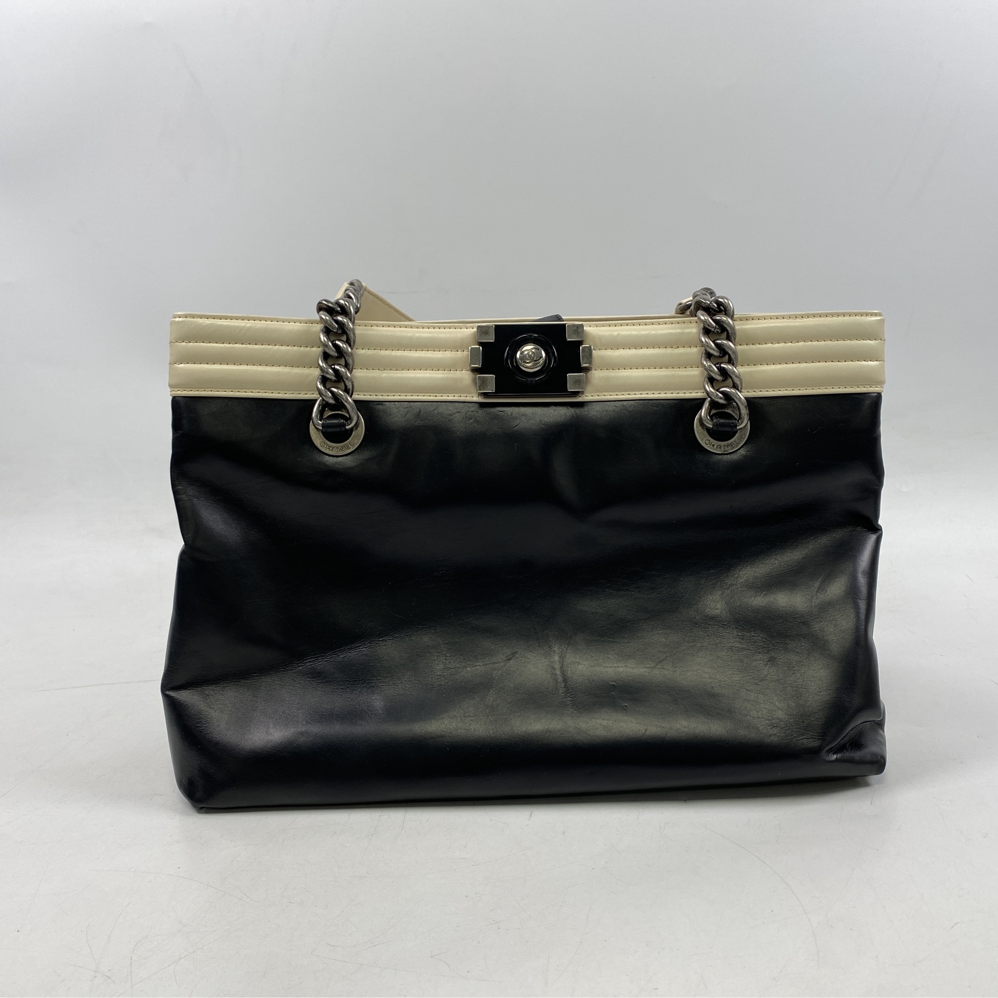 シャネル ボーイシャネル トートバッグ 黒 ラムスキン 買取実績【買取