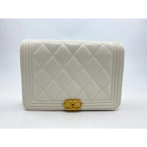 シャネル ボーイシャネル チェーンウオレット 白 GD金具 キャビア ランダムシリアル 買取実績【買取日：2025年12月8日】