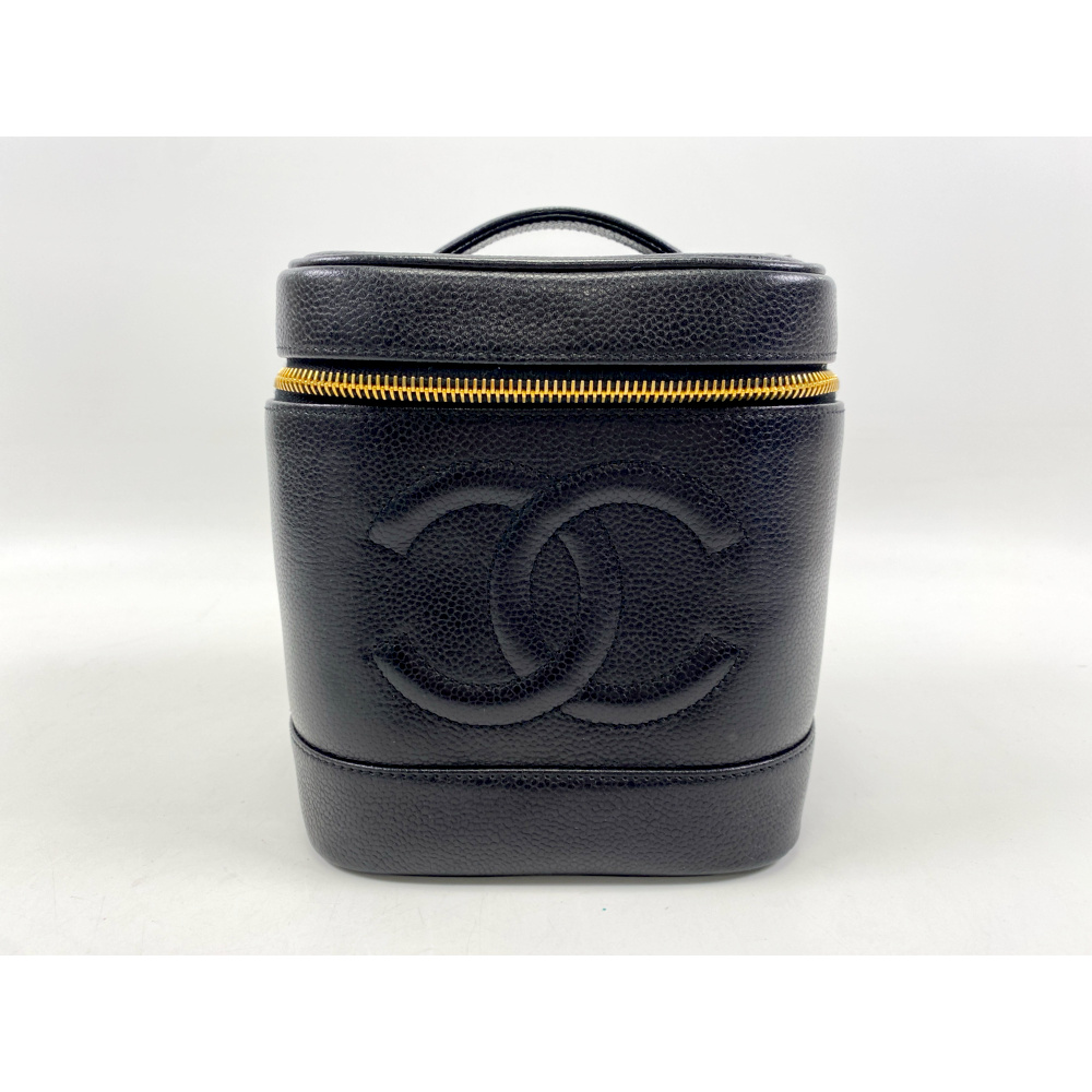 シャネル バニティポーチ 黒 キャビア GD金具 シール無し 買取実績