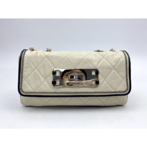シャネル 2.55 イーストウェスト チェーンショルダーバッグ 白 ラムスキン 買取実績【買取日：2025年12月7日】