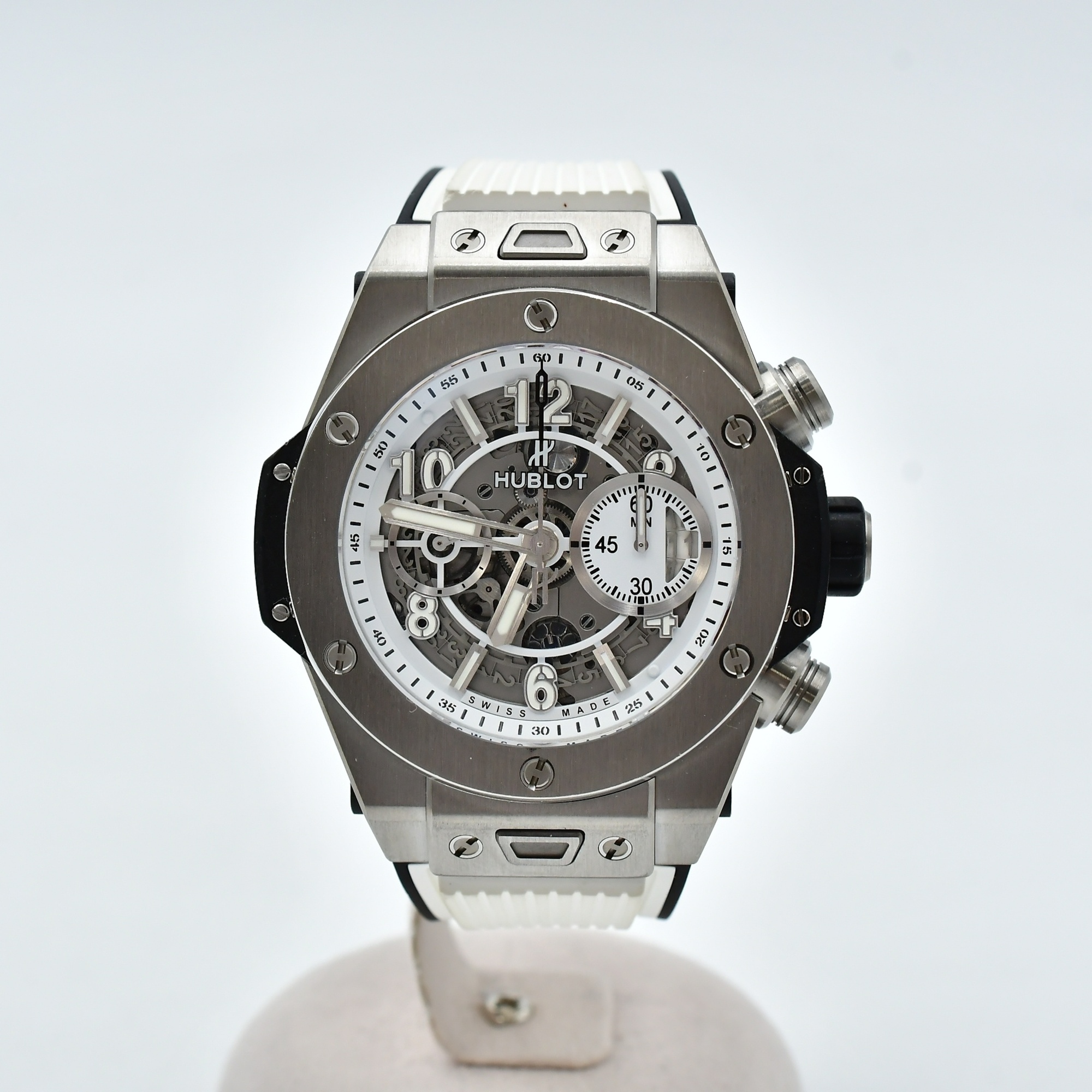 ウブロ ビッグバン ウニコ ホワイト&ブラック スケルトン文字盤 Ti×ラバー/AT ABランク