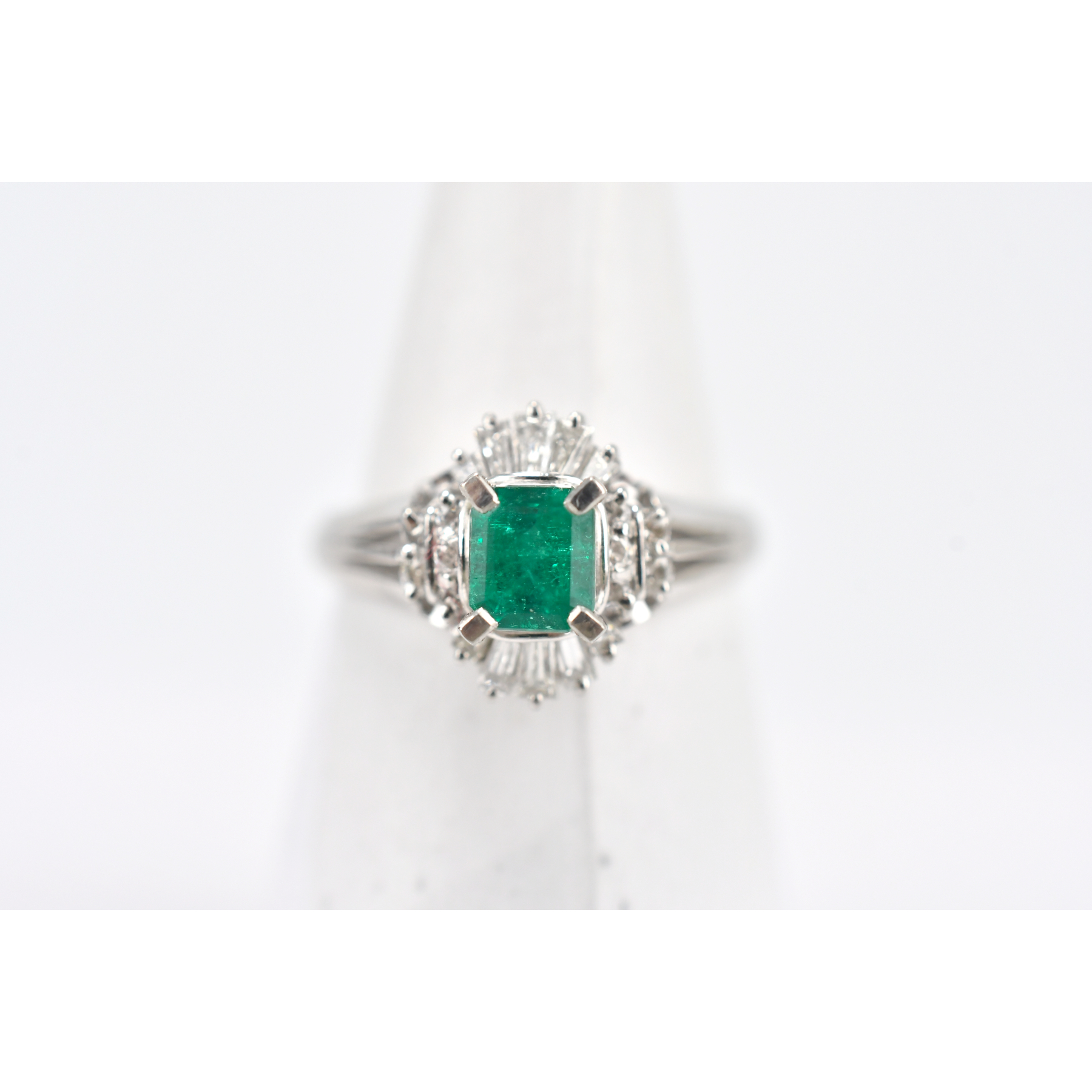 エメラルドダイヤリング Pt900 0.66ct 0.50ct 買取実績【買取日：2025 