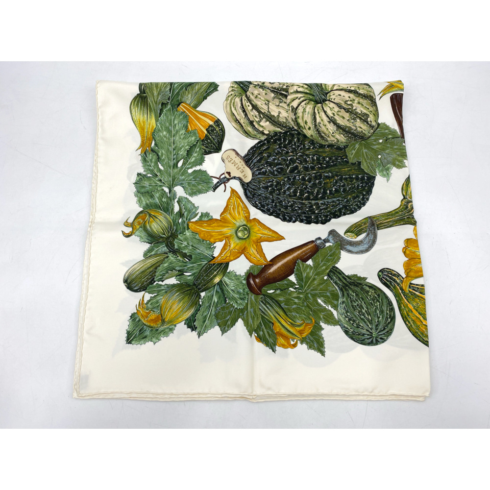 エルメス カレ90 カボチャとコロシント CITROUILLES ET COLOQUINTES