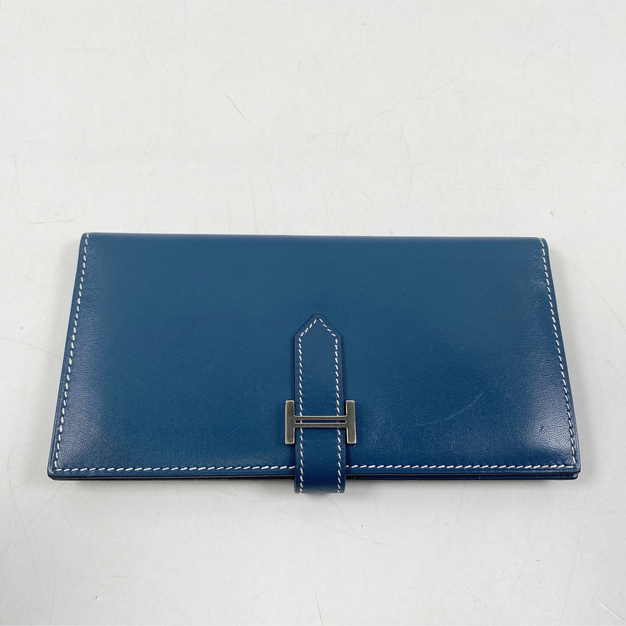 エルメス   ベアンクラシック □I刻印 SV金具財布 中古 BS99 エルメス ベアンクラシック 青系 ボックスカーフ SV金具 □I刻印 買取