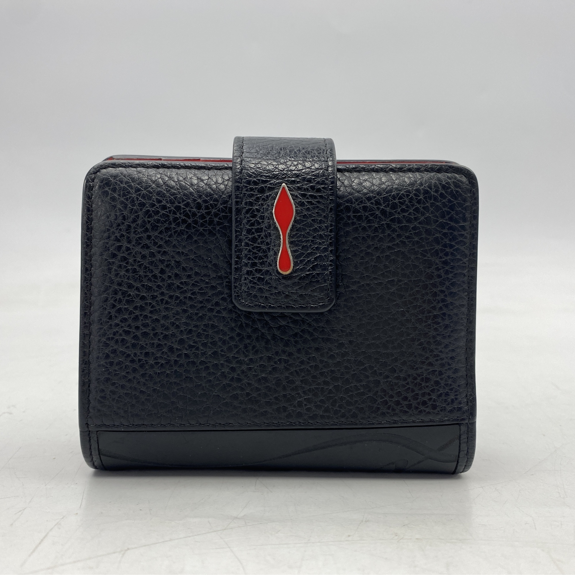 クリスチャンルブタン 二つ折りウォレット 黒×レッド レザー 買取実績