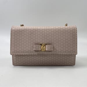 サルヴァトーレ フェラガモ ジニー クロスボディバッグ ピンクベージュ GD金具 買取実績【買取日：2026年1月16日】