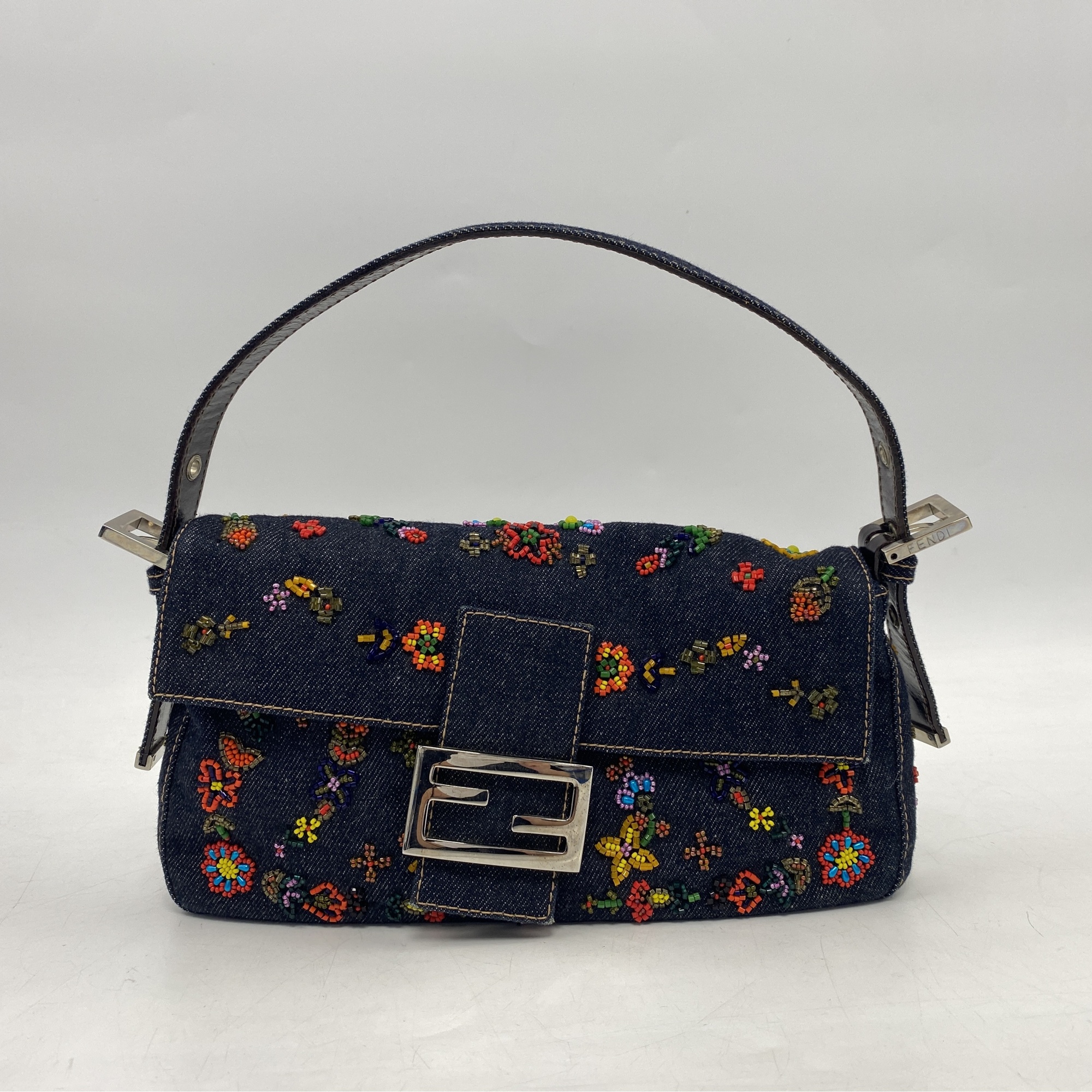 フェンディ マンマバケット フラワー デニム ビーズ 青 Bランク